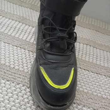 LCW Botlarının Kalitesi Hayal Kırıklığı