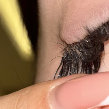 Bussyberrybeauty (Adana Protez Tırnak İpek Kirpik) Memnuniyetsizliği