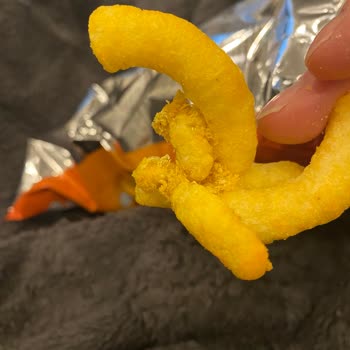 Taze Olmayan Cipsler: Çocuklarımızın Sağlığı Tehlikede