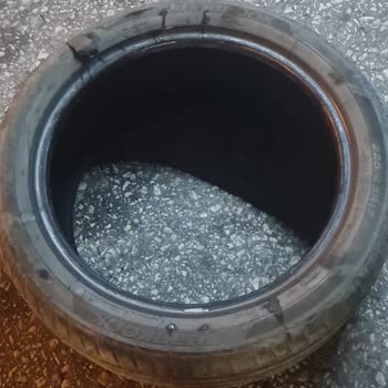 Köprü Altındaki Çukur Tehlike Saçıyor