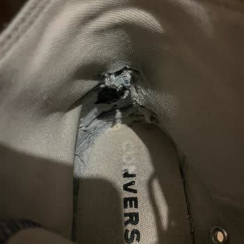 Converse Ayakkabının Erken Yıpranması