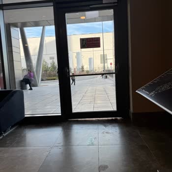 Acil Çıkış Kapısının Yanlış Kullanımı Ve Çocuk Sağlığı İhmali