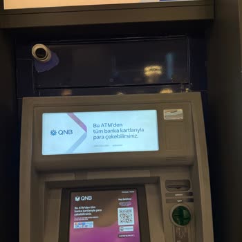 QNB ATM'de Kart Ve Para Sorunu: Destek Alamamanın Şaşkınlığı