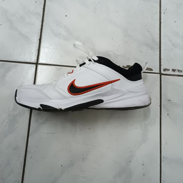 Deichmann'dan Aldığım Nike Ayakkabının Taban Sorunu Ve Yetersiz Müşteri Hizmeti