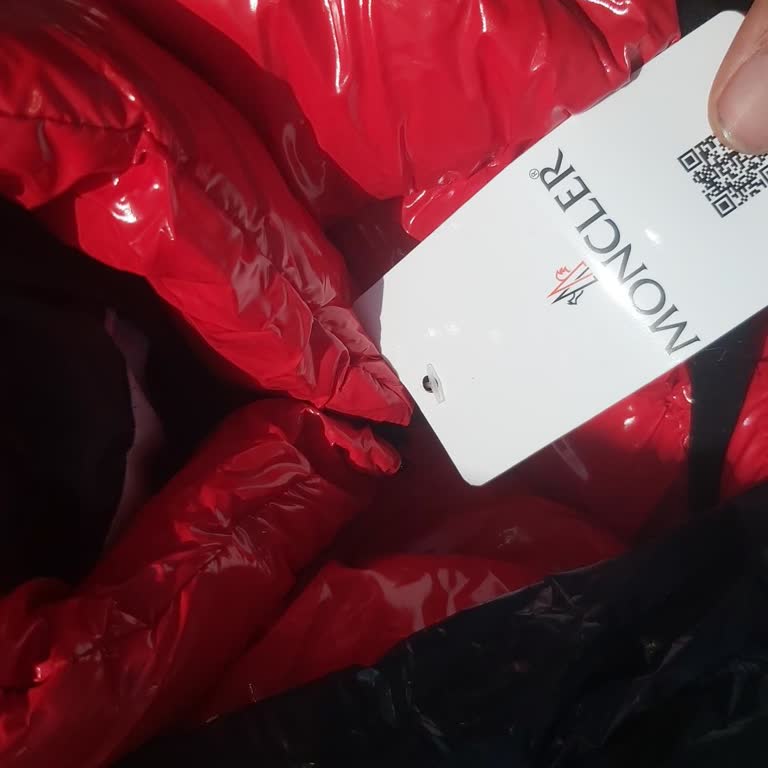 GKN Vip Moda (gknvipstore) Yanlış Kargo Ve İletişim Sorunu Nedeniyle Mağduriyet