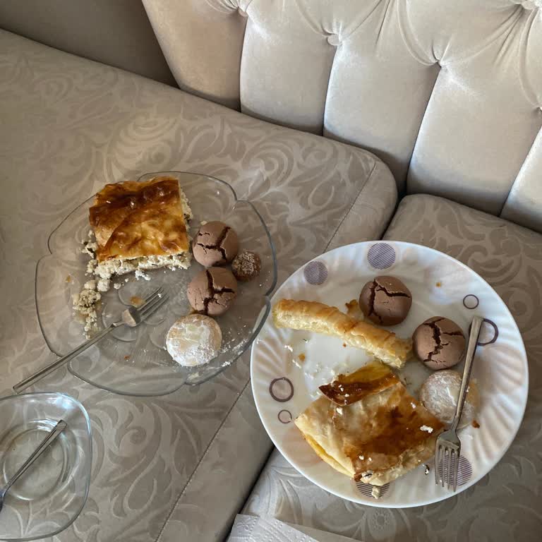 Migros Patatesli Börekten Çıkan Diş Şoku!