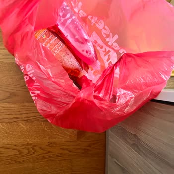 Yemeksepeti Market Sipariş Felaketi: Dökülen Ürünler Ve İletişim Sorunları