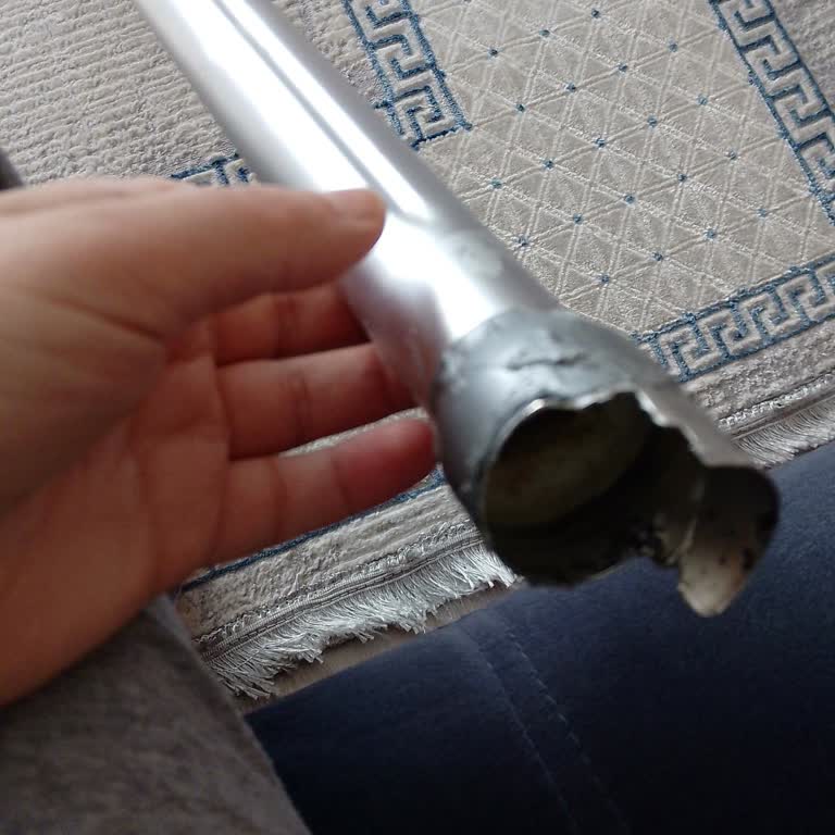 Philips Süpürge Borusu Kırıldı Ve Garanti Kapsamında Değil