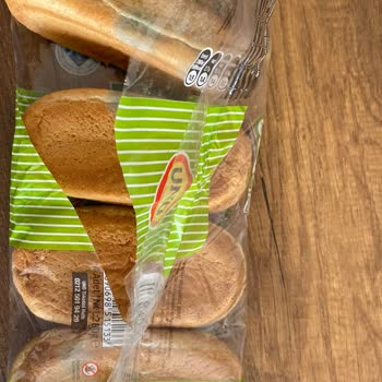 Küflü Tam Buğday Ekmekleri: Sağlık Ve Maddi Zarar