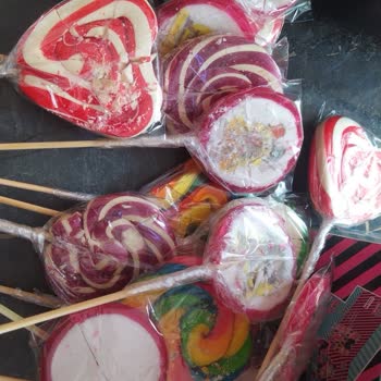 Kırık Ürünler Ve Saygısız Müşteri Hizmetleri Deneyimi