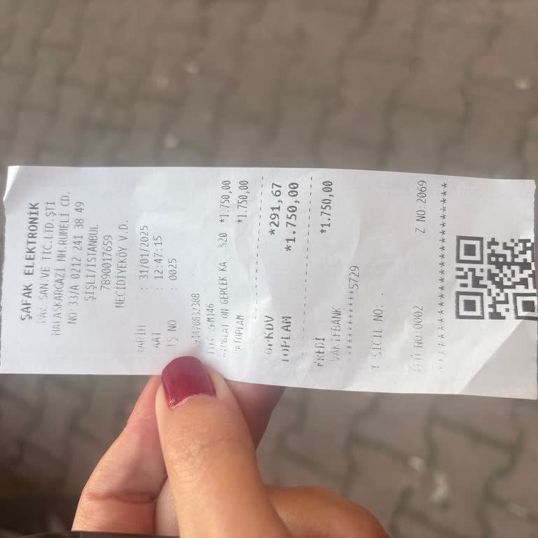 Turkcell TİM Mağazasında Yüksek Fiyat Ve Kötü Hizmet Deneyimi