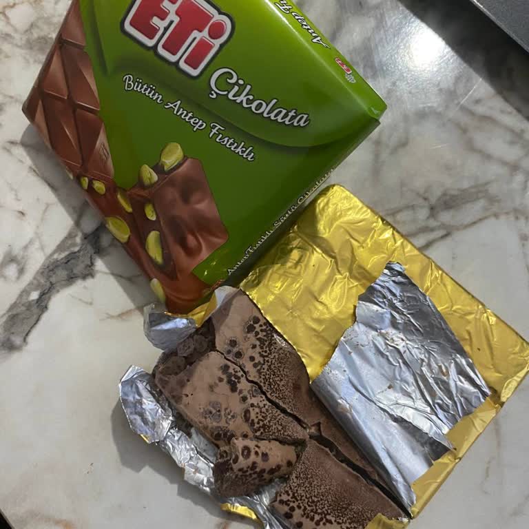 Bozuk Çikolata Şoku: Severek Tükettiğim Ürün Hayal Kırıklığına Uğrattı