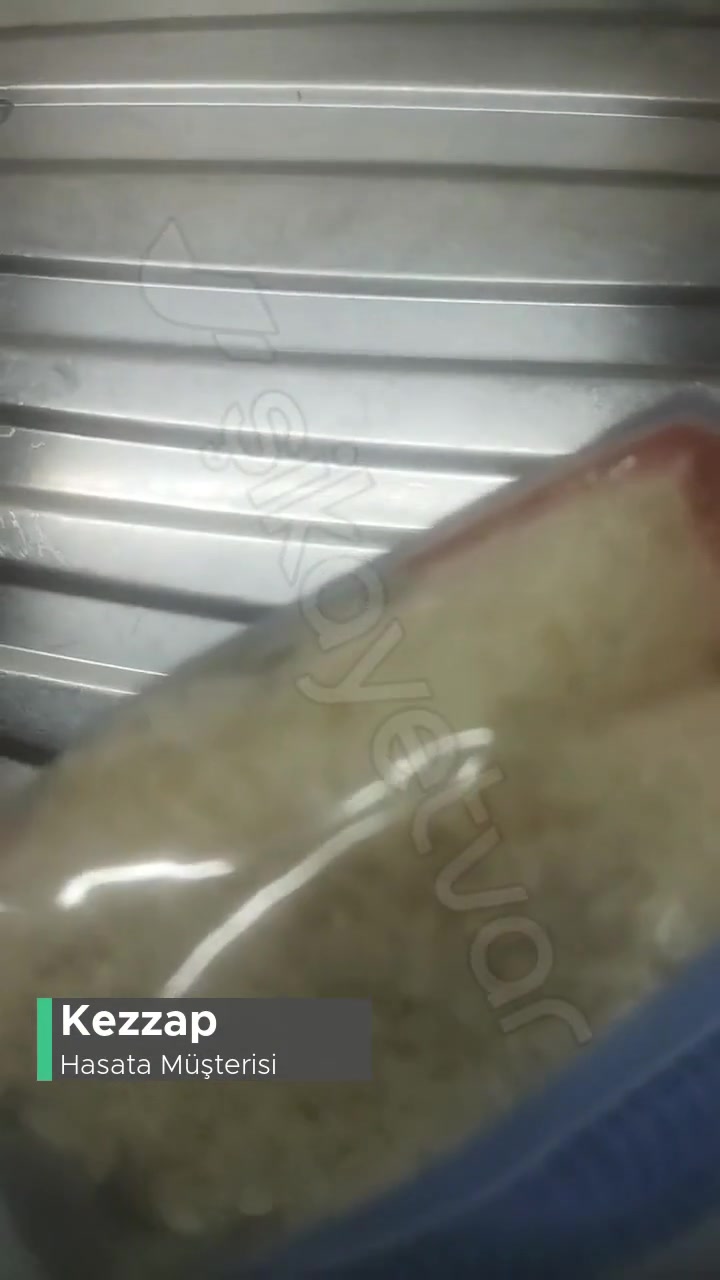 Hasata Pirinç İçerisinde Çıkan Böcek videonun kapak resmi