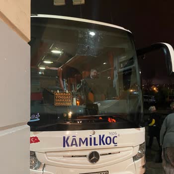 Kaba Muavin Ve Profesyonellikten Uzak Hizmet