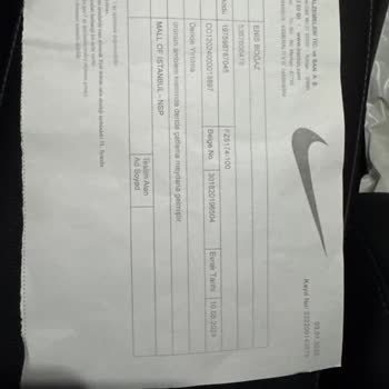 Nike Logolarının Hızla Deforme Olması