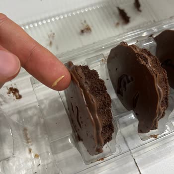 Ülker Üründen Çıkan Tırnak Şoku