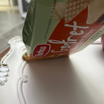 Torku Gofretin İçinden Çıkan Siyah Madde Şok Etti