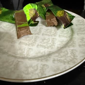 Eksik Malzemeli Çikolatalar