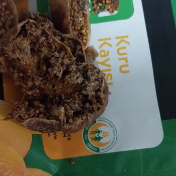 Kurtlu İncir Ve İlgisiz Müşteri Hizmetleri