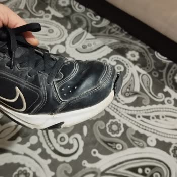FLO Ve Nike Ayakkabıda Kalite Sorunu Ve İade Problemi