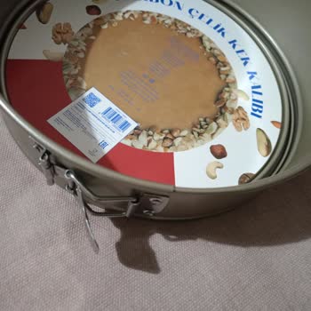 Kelepçeli Kek Kalıbı Kapanmıyor, İade Sorunu Yaşıyorum