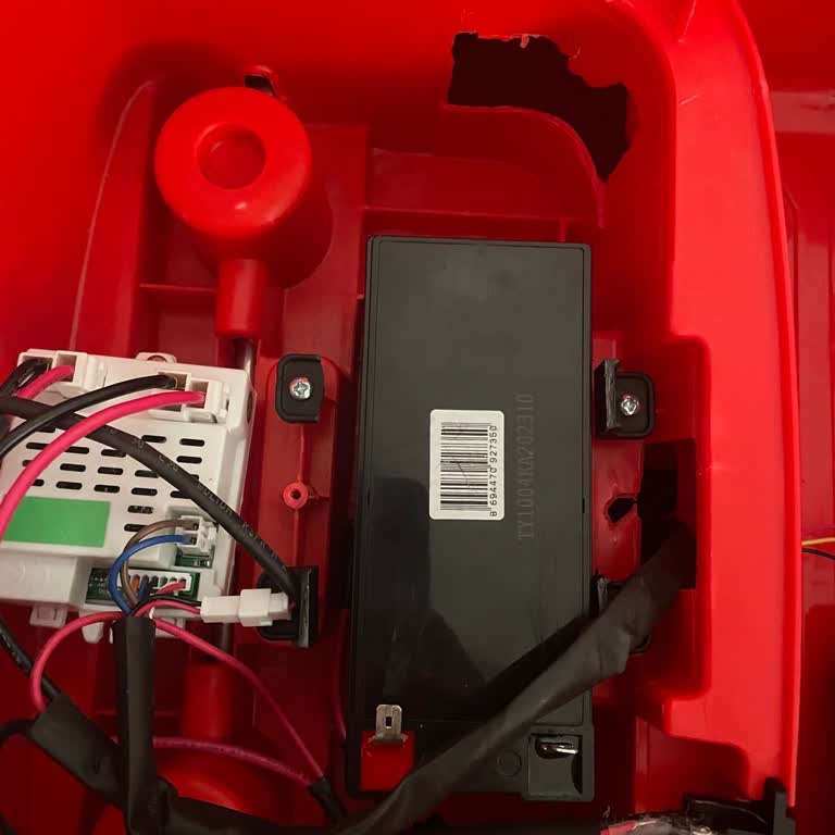 A101'den Aldığım Akülü Araba Hayal Kırıklığı Yarattı