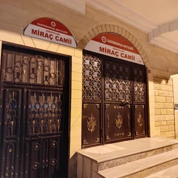 Diyanet İşleri Başkanlığı Sabah Namazı İçin Cami Kapısında Karşılaştığım Sorun