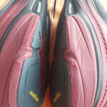 Skechers Rejected My Return Request Despite Production Defects in Gym Shoes