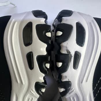 Fallacy Sneakers Yanıltıcı Ürün Ve İade Sorunu