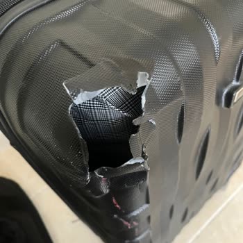 Metro Turizm Bagaj Hasarı Ve Çalışan İlgisizliği