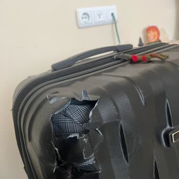 Metro Turizm Bagaj Hasarı Ve Çalışan İlgisizliği