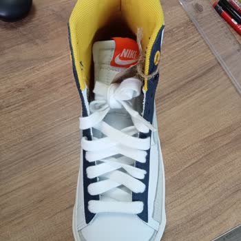 Yanlış Numara Ve Eksik Kargo: Doğum Günü Hayal Kırıklığı