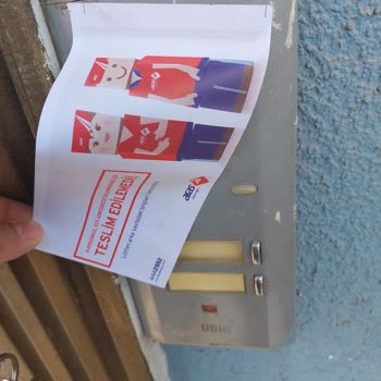 Aras Kargo'nun Yanlış Teslimat Notları Ve İlgisiz Çalışan