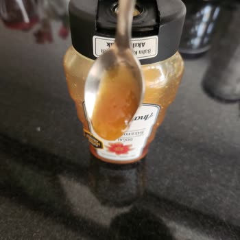 Anavarza Balı Şekerlendi