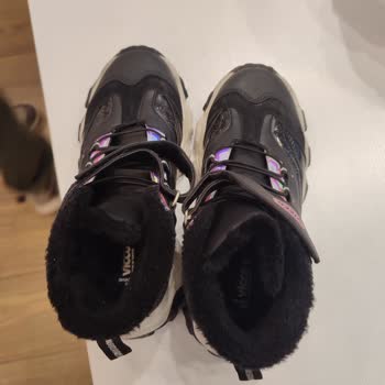 Vicco Boya Veren Botlar Ve İlgisiz Mağaza