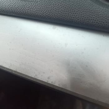 Araba Temizleyici Sprey Yüzünden Konsol Zarar Gördü!