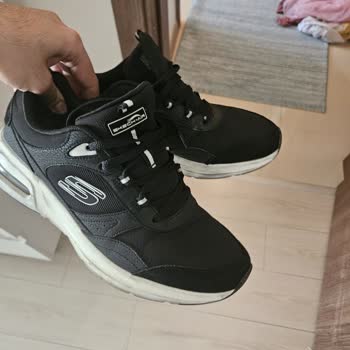 Skechers Ayakkabıda Beklenmedik Deformasyon