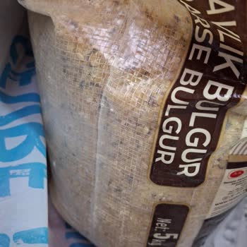 Kelebek Dolu Bulgur Ve İlgisiz Müşteri Hizmetleri