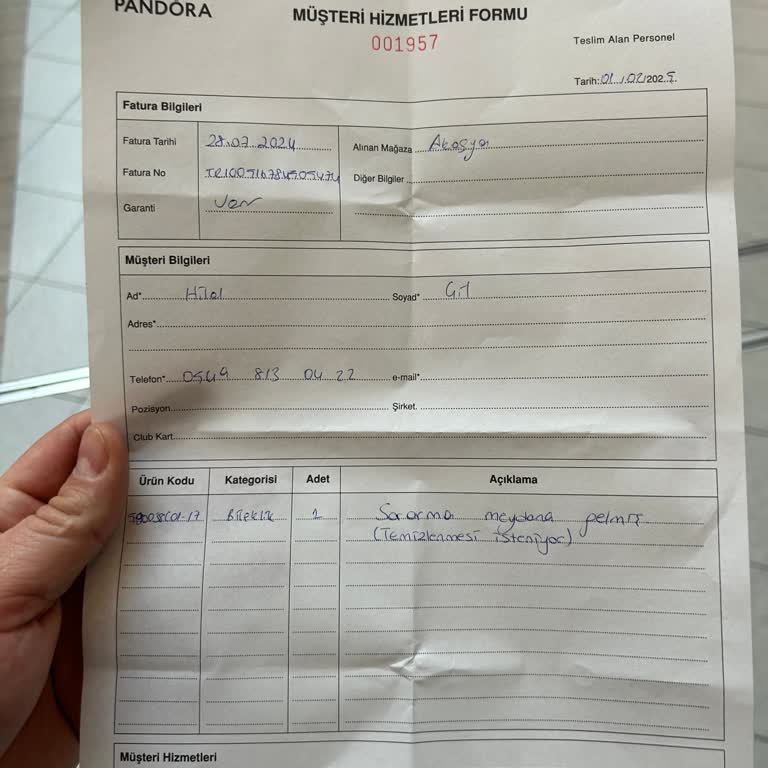 Bilekliğim Sarardı, Mağaza Yardımcı Olmadı