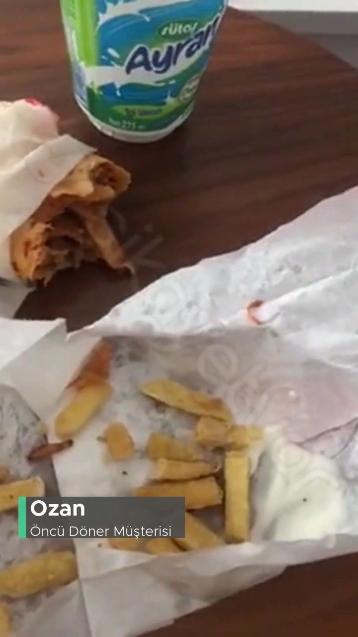 Öncü Döner'den Sipariş Edilen Dürümden Tırnak Çıkması! videonun kapak resmi