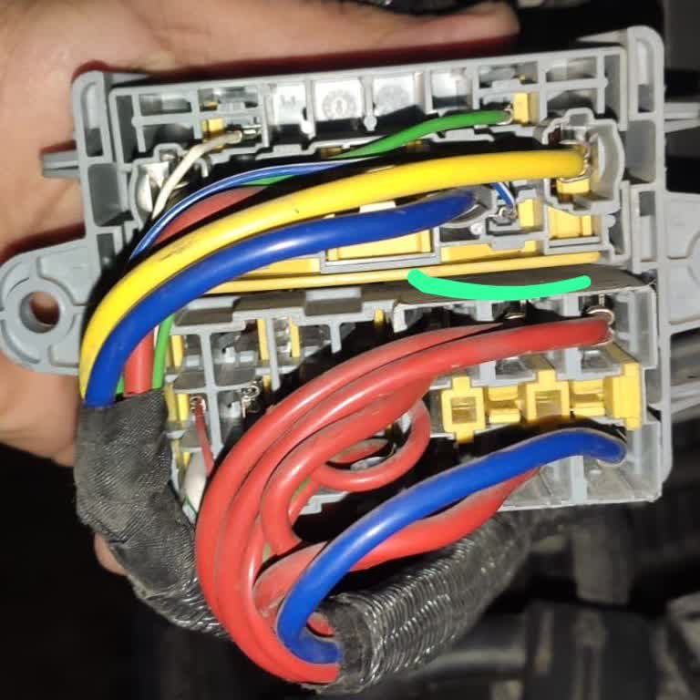 Yeni Traktörün Yolda Kalması Ve Elektrik Sorunu
