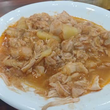 Yeni Dünya Vakfı Kağıthane Yükseköğrenim Kız Öğrenci Yurdu Hiç Memnun Değilim!