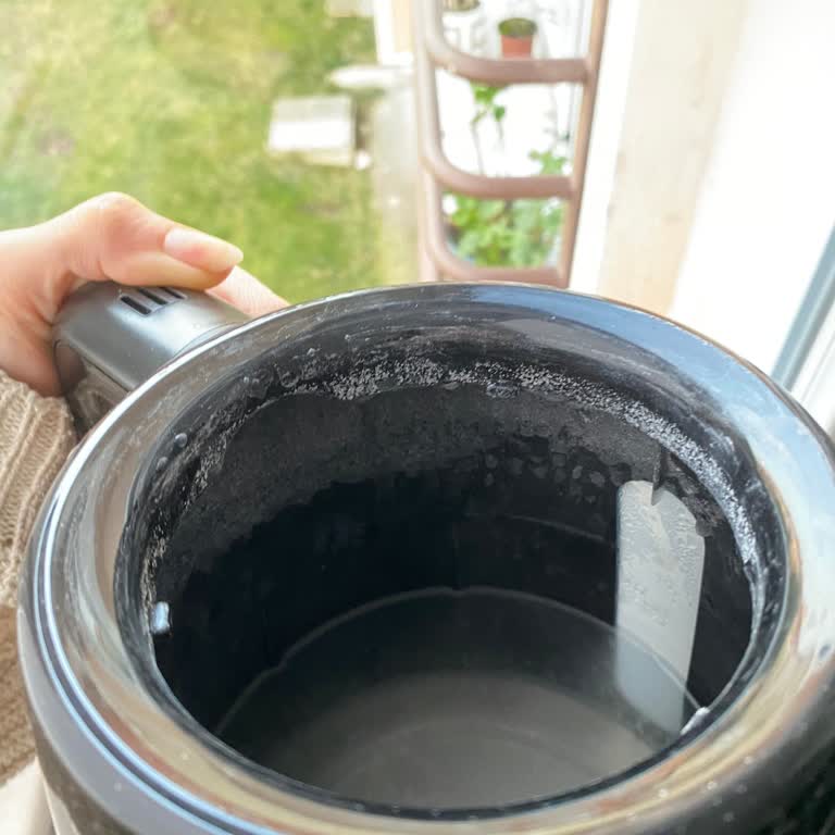 Kireçli Su Mağduriyeti: Şok Market'ten Aldığımız Elmacık Su