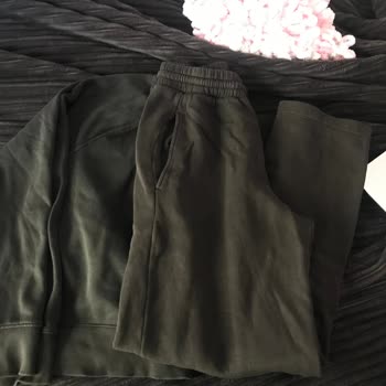 Zara Eşofman Takımının Kalite Sorunu