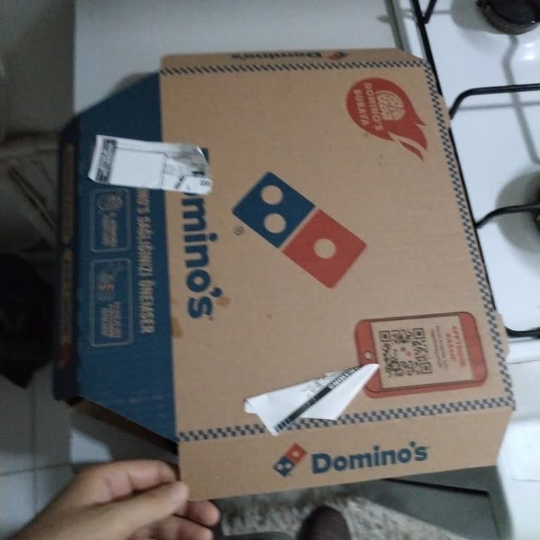 Soğuk Ve Kalitesiz Pizza Deneyimi