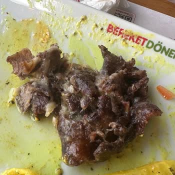 Bereket Döner'de Hayal Kırıklığı: Döner Mi Biftek Mi?