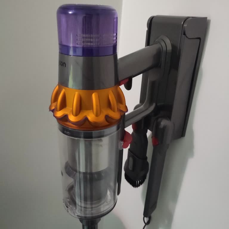 Dyson V15 Süpürgemin Kendiliğinden Kapanma Sorunu