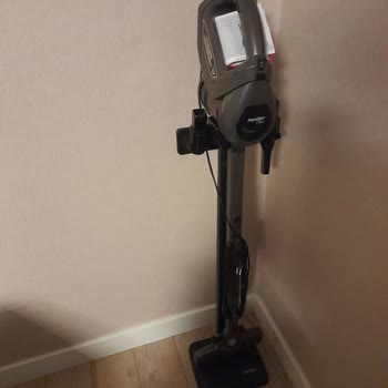 Anneler Günü Hediyesi Hayal Kırıklığı: Çekmeyen Süpürgeler