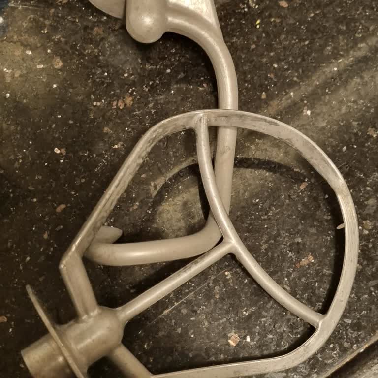 Hamur Yoğurma Makinesi Aparatlarının Kararması