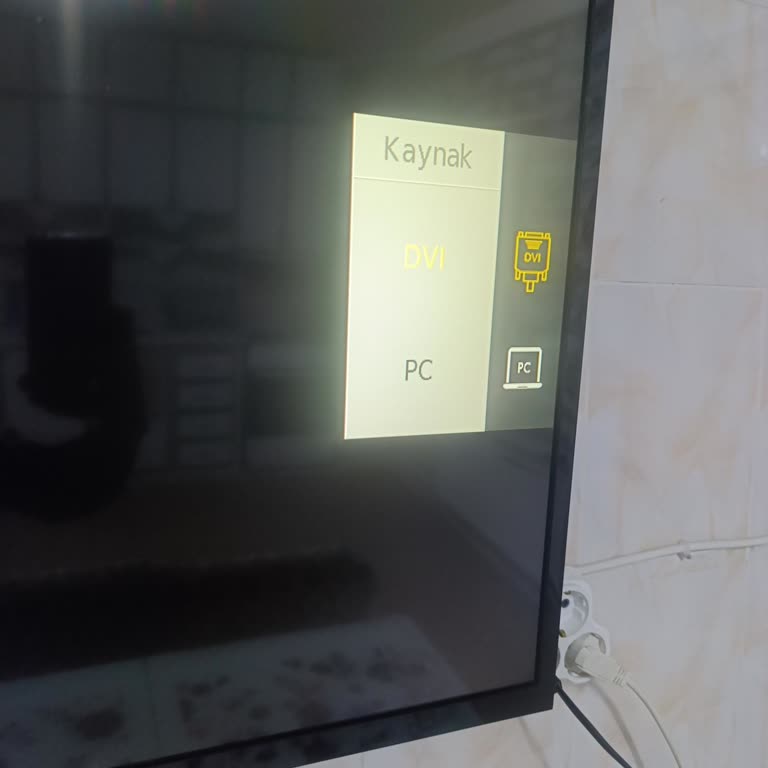 Sunny TV'de HDMI Seçeneği Sorunu Ve Fabrika Ayarlarına Dönememe